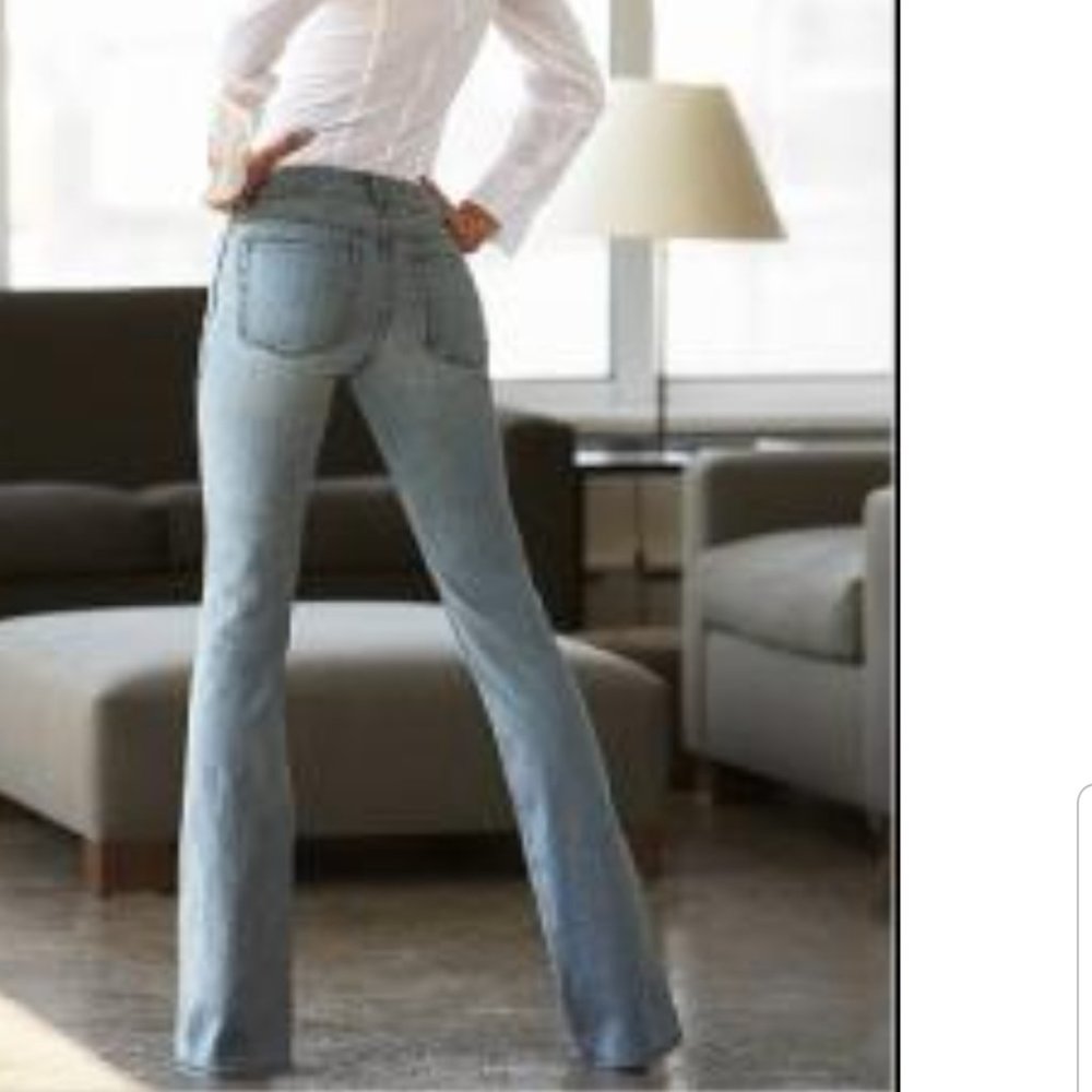 LONDONJEAN VS Uplift Light Wash Stretch Jean